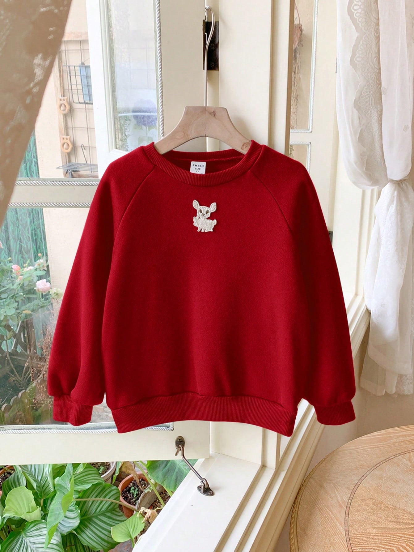 100% 聚酯纤维 个性红色冬季保暖时尚简约女童(小)卫衣 4-7 лет