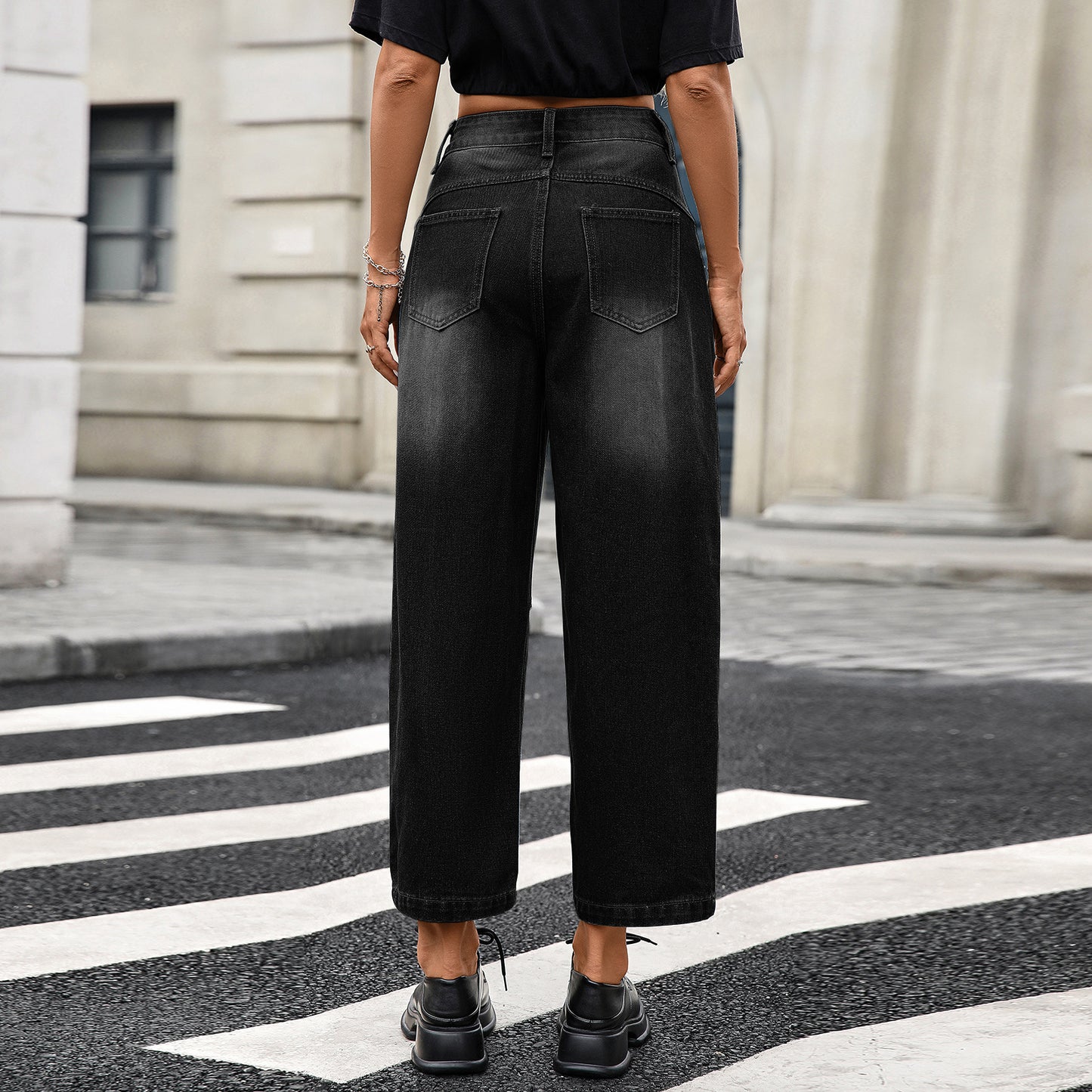 High-Waisted Wide-Leg Jeans - Women's Washed Straight-Leg Pant
