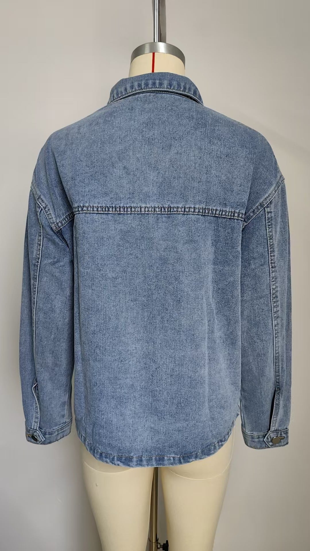 Cargo-Style Denim Outerwear - Women's Loose Multi-Pocket Jacket