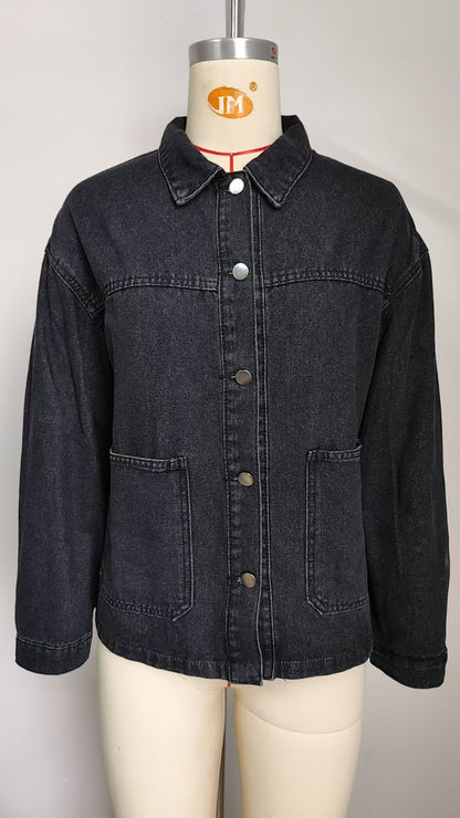 Cargo-Style Denim Outerwear - Women's Loose Multi-Pocket Jacket
