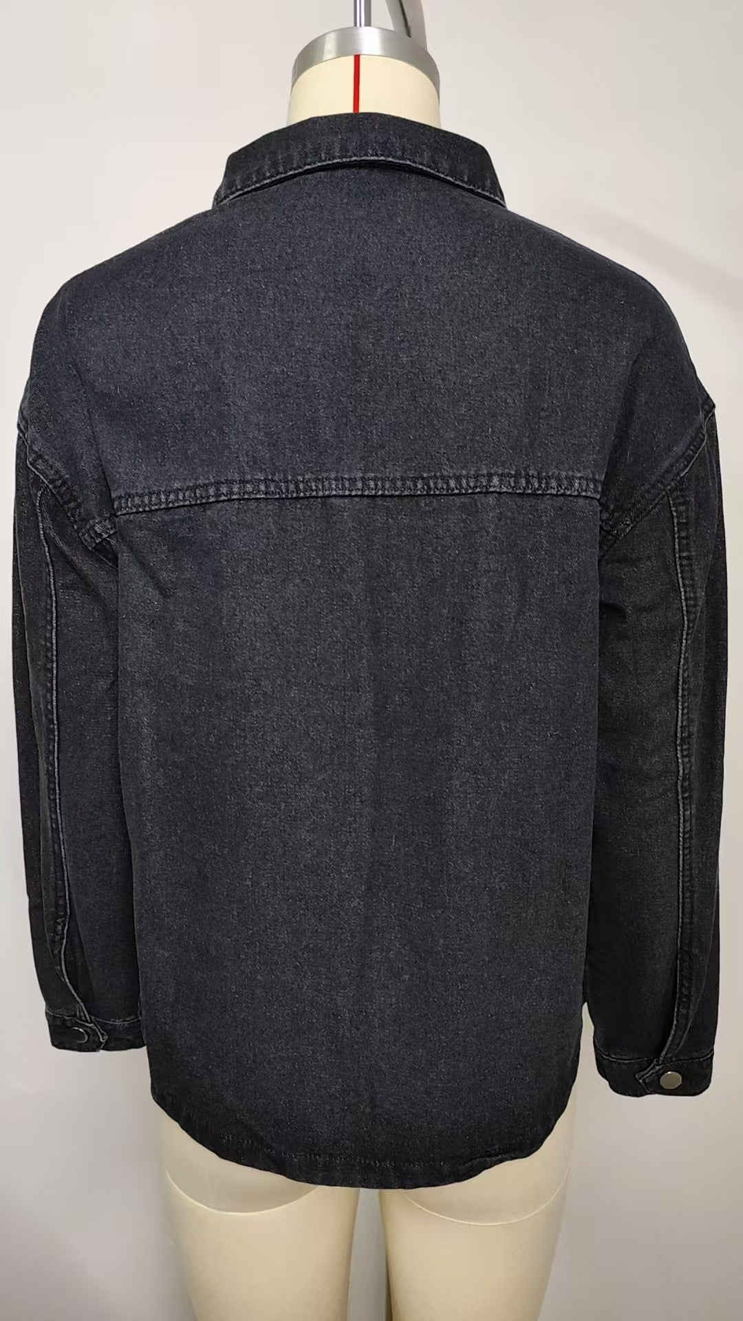 Cargo-Style Denim Outerwear - Women's Loose Multi-Pocket Jacket