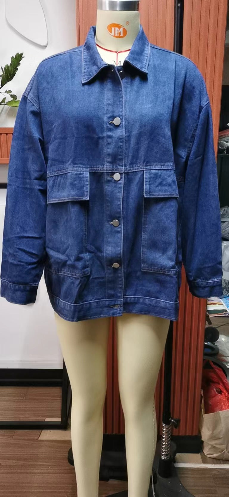 Square-Pocket Cargo Denim Jacket - Loose Women's Outerwear