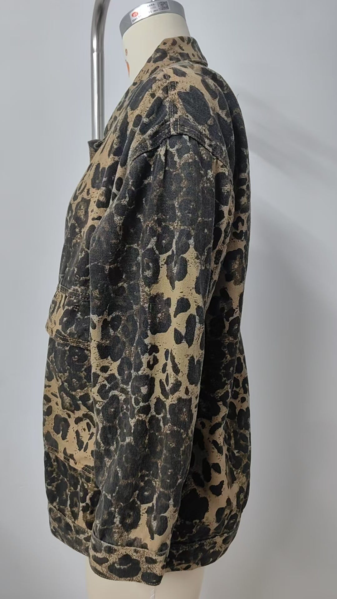 Square-Pocket Cargo Denim Jacket - Loose Women's Outerwear